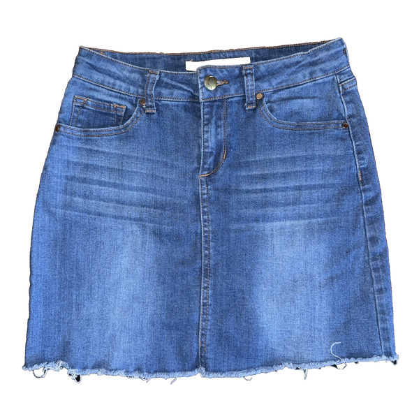 Joe's Jeans Denim Mini Skirt Juniors Size 14 Medium Blue‎ Wash Frayed Hem A-Line - Picture 1 of 10